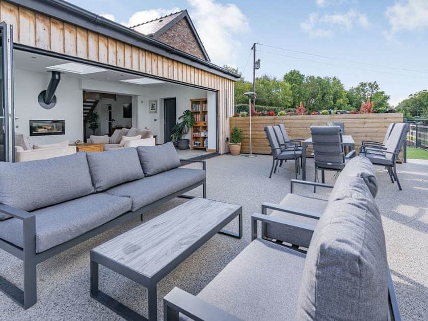 Terrace | Y Gelli, Pontyates