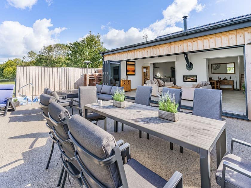 Terrace | Y Gelli, Pontyates