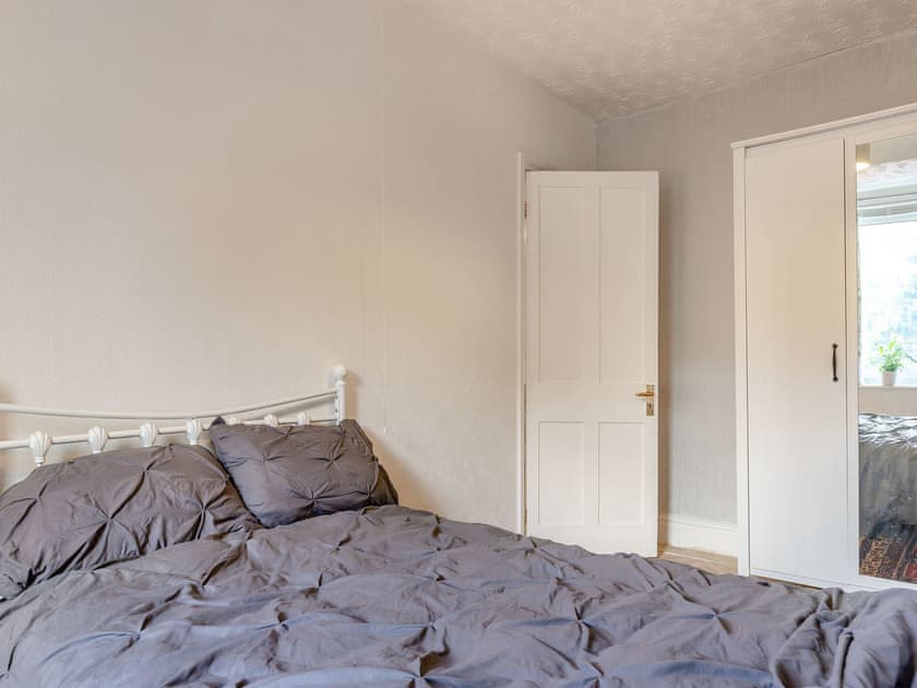 Double bedroom | 6 Fairfield Road, Buxton