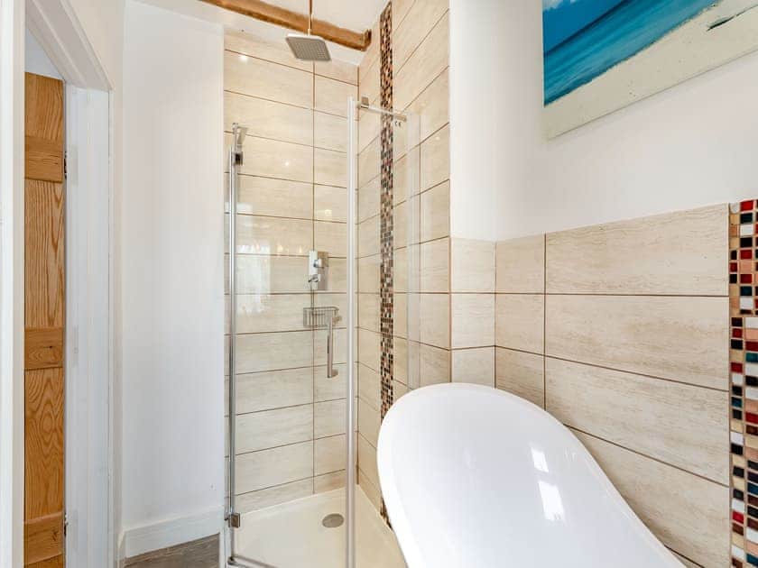 Bathroom | Blue Waters ApartmentsShoreline, Goodrington, near Paignton
