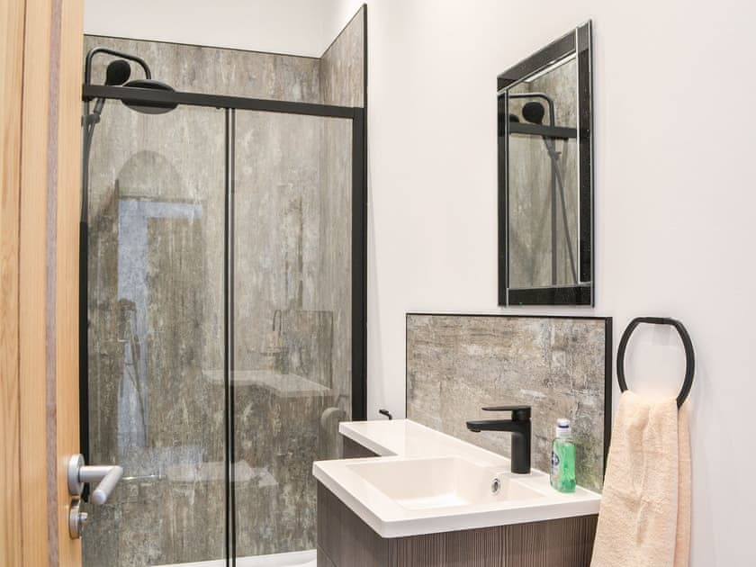 Shower room | Linden Manor, Bridlington