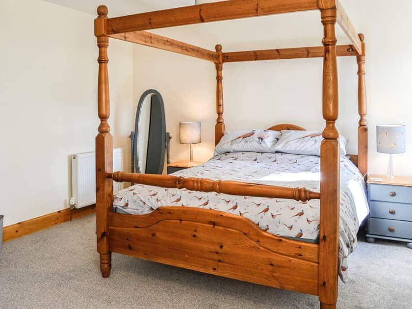 Four Poster bedroom | West Lanegate Farmhouse, Amisfield
