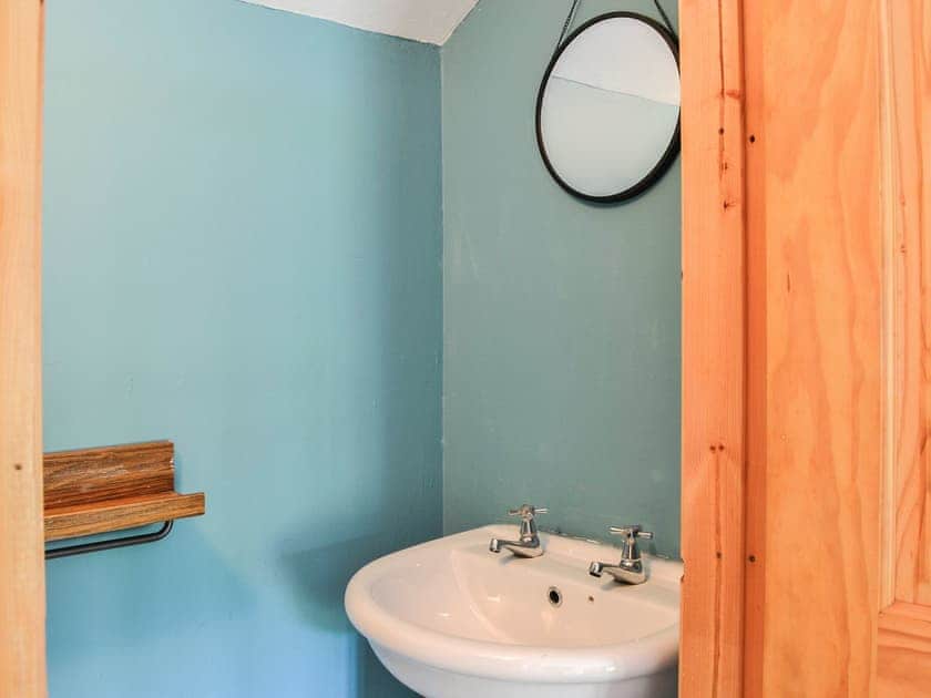 Bathroom | West Lanegate Farmhouse, Amisfield