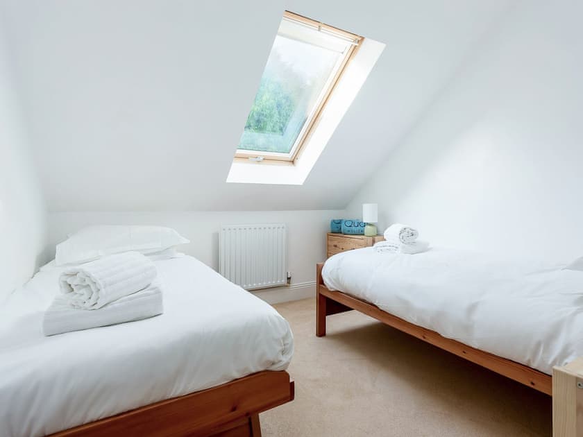 Twin bedroom | Daintree, Bournemouth