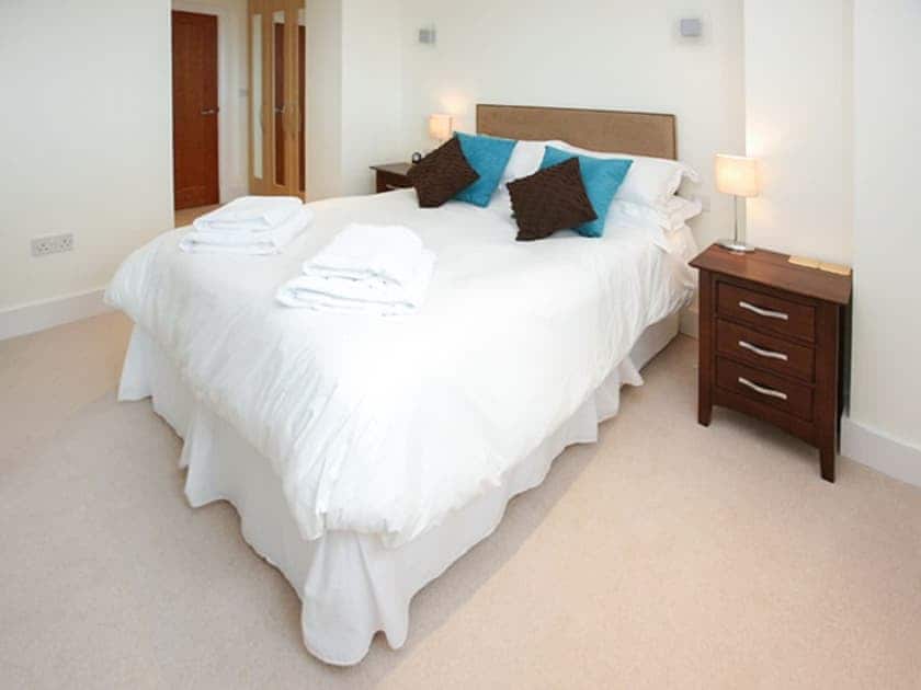 Double bedroom | Les Bateaux, Poole