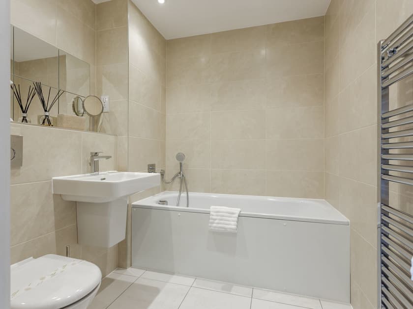 Bathroom | Sea Breeze, Bournemouth