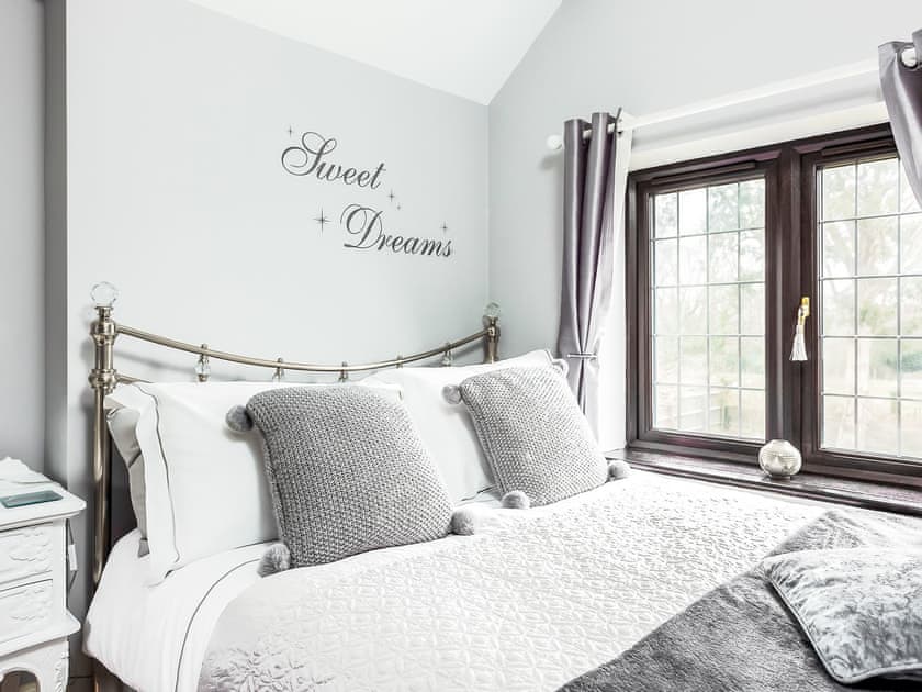 Double bedroom | The Willows, Christchurch