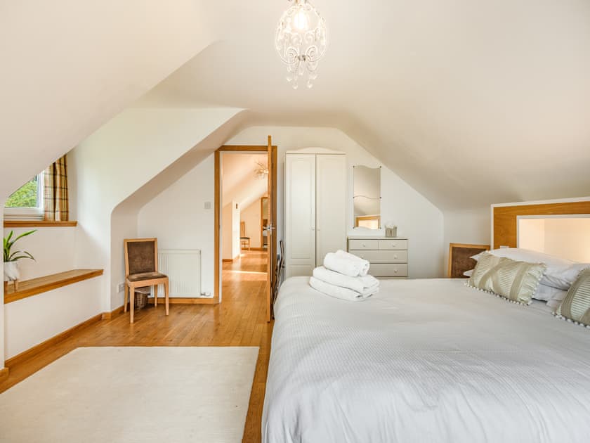 Double bedroom | House by the Loch, Loch Duntelchaig, near Inverness