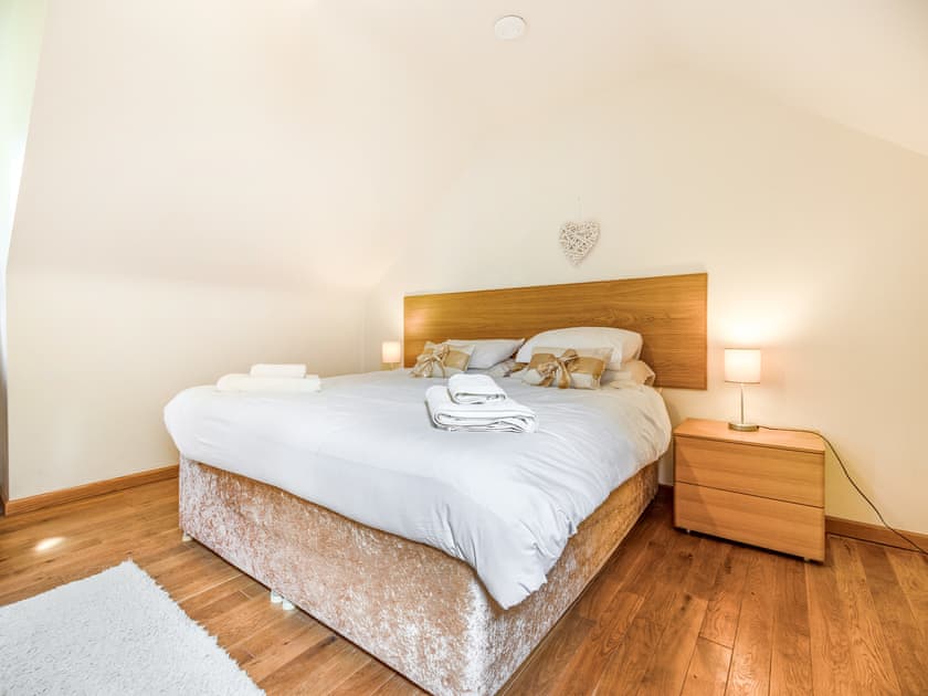 Double bedroom | House by the Loch, Loch Duntelchaig, near Inverness