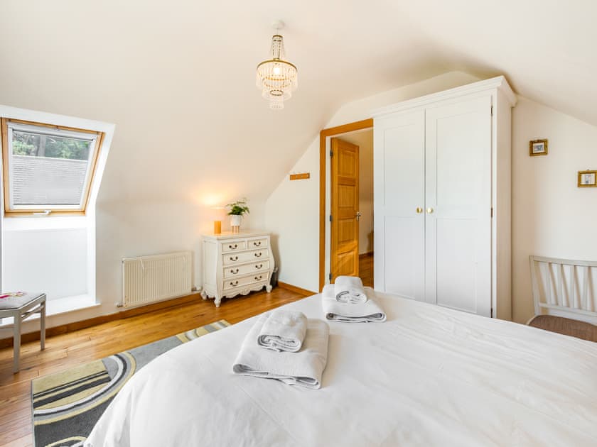 Double bedroom | House by the Loch, Loch Duntelchaig, near Inverness