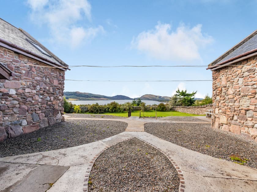 Outdoor area | House by the Loch, Loch Duntelchaig, near Inverness