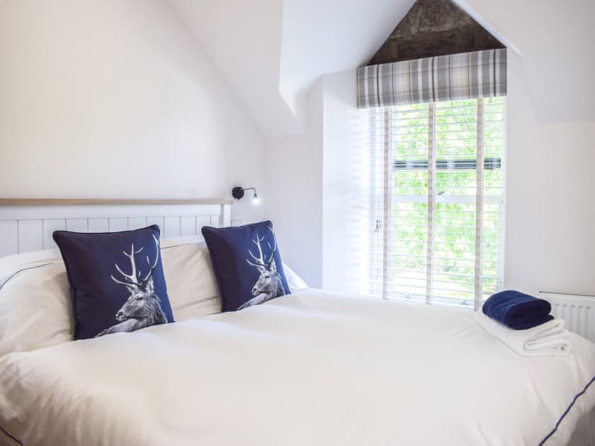 Double bedroom | Ivy Cottage, Falkland, near Cupar