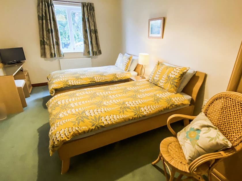 Twin bedroom | Friarystone Cottage, Bamburgh