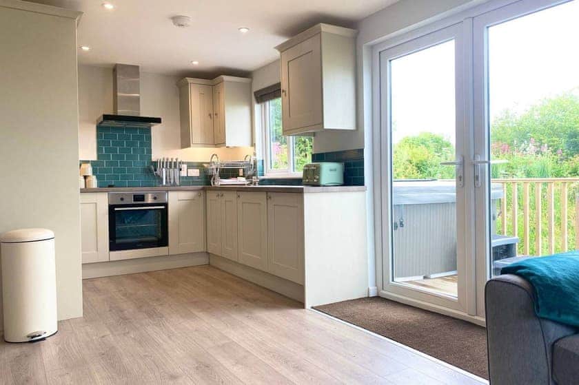 Holywell - Carnebo Holiday Barns, Perranporth