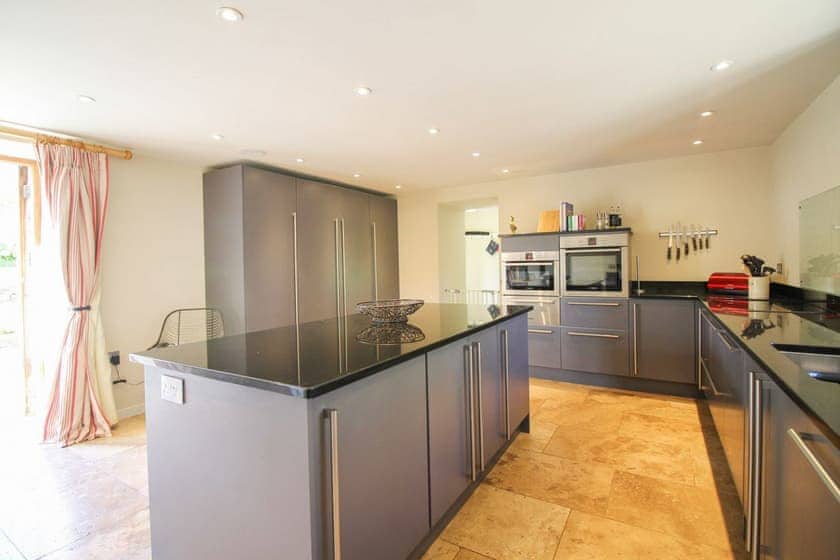 Pennare Barton Large Barn - Pennare House Properties, Helston