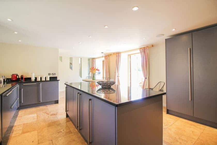 Pennare Barton Large Barn - Pennare House Properties, Helston