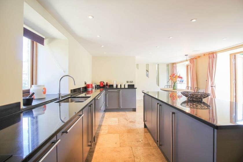 Pennare Barton Large Barn - Pennare House Properties, Helston