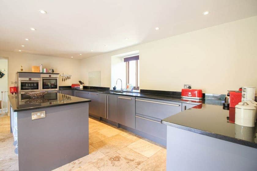 Pennare Barton Large Barn - Pennare House Properties, Helston