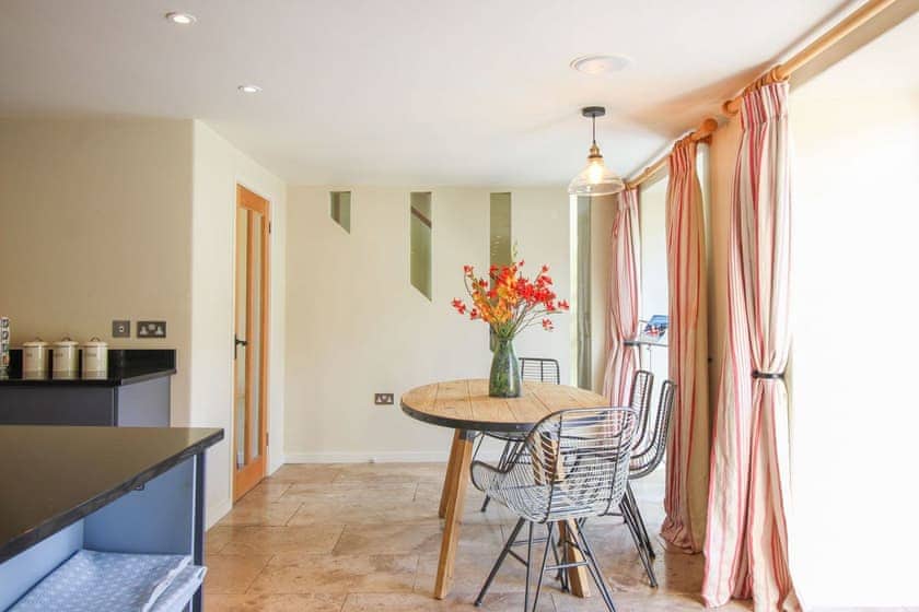 Pennare Barton Large Barn - Pennare House Properties, Helston