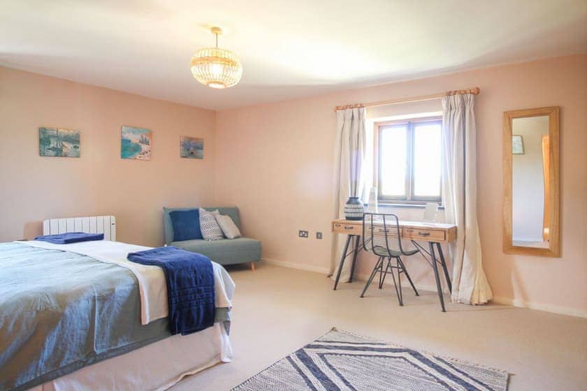 Pennare Barton Large Barn - Pennare House Properties, Helston