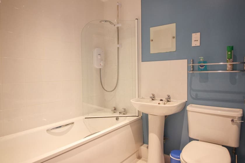 Bathroom | Riverstones at Pendra Loweth, Falmouth