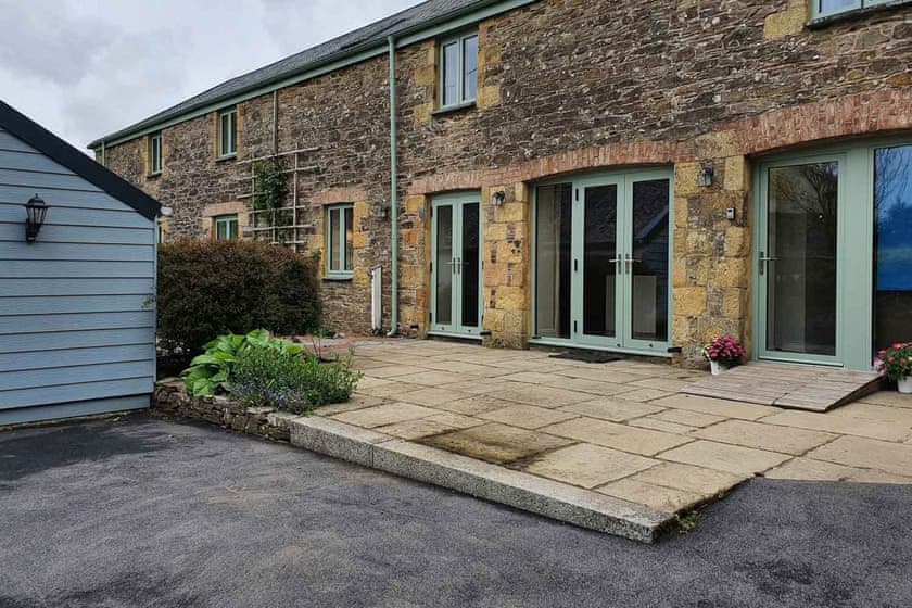 Lower Stables, Tregony