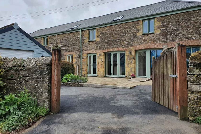 Lower Stables, Tregony