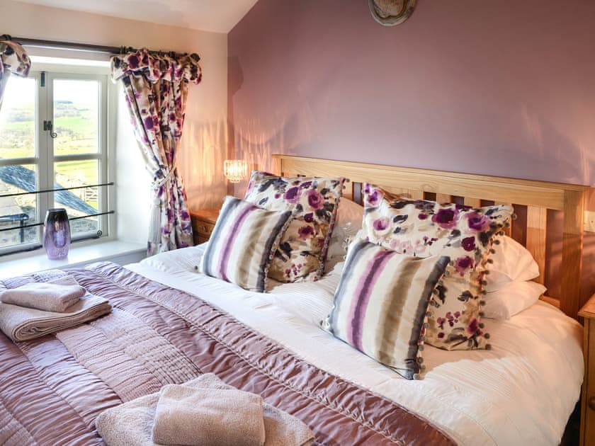 Double bedroom | Mill House Cottage - Mill House Cottages, Middleton, near Kirkby Lonsdale