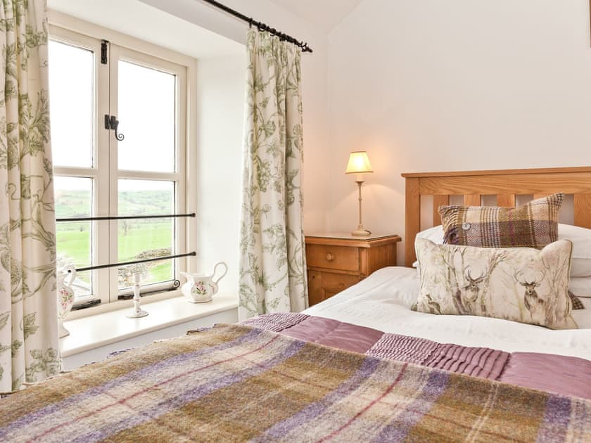 Double bedroom | Mill House Cottage - Mill House Cottages, Middleton, near Kirkby Lonsdale