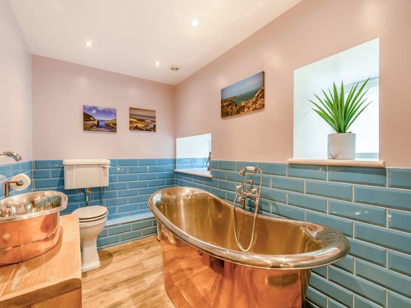 Bunk bedroom | Point House, Milford Haven