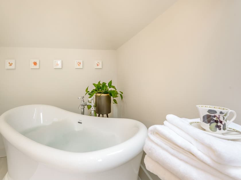 Bathroom | Halton Lodge, Halton Holegate