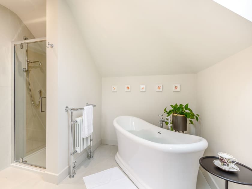 Bathroom | Halton Lodge, Halton Holegate
