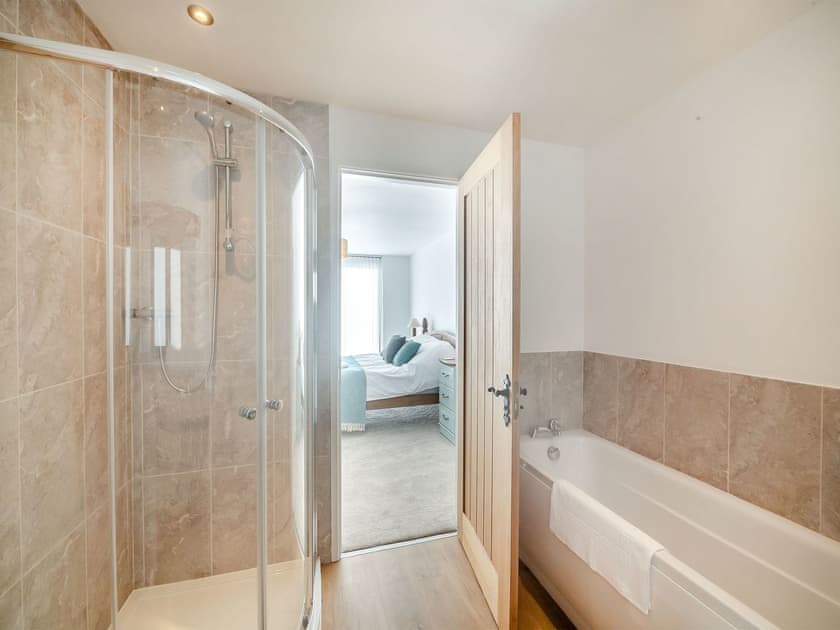 En-suite | Woodbury Farm, Dartmouth