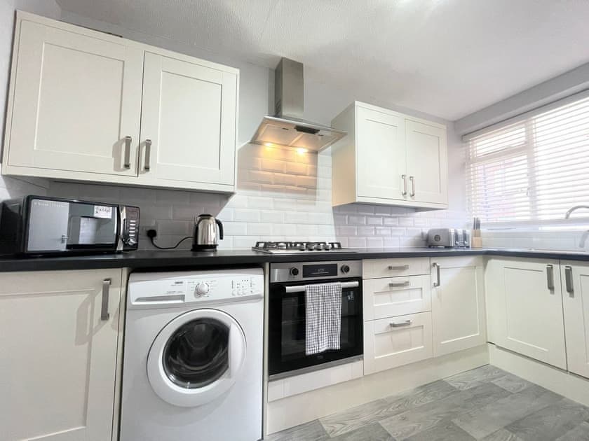 Kitchen | Southsea Apartment 4 - Southsea Apartments, Southsea, Portsmouth