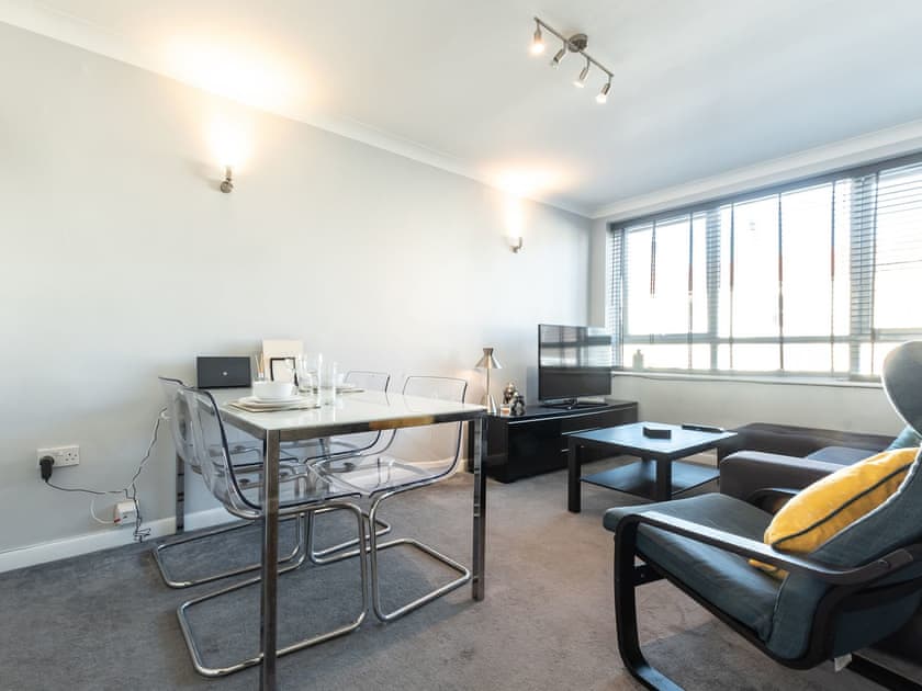 Living room/dining room | Southsea Apartment 5 - Southsea Apartments, Southsea, Portsmouth