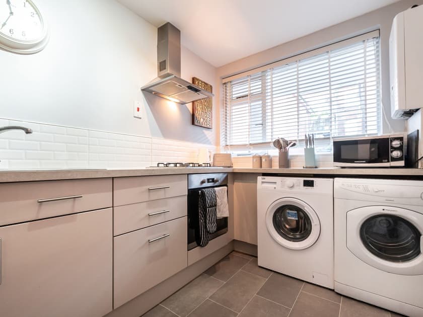 Kitchen | Southsea Apartment 5 - Southsea Apartments, Southsea, Portsmouth