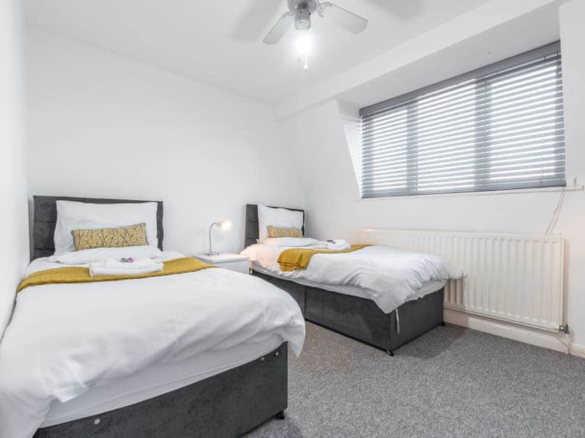 Twin bedroom | Hilsea Home 1D, Portsmouth