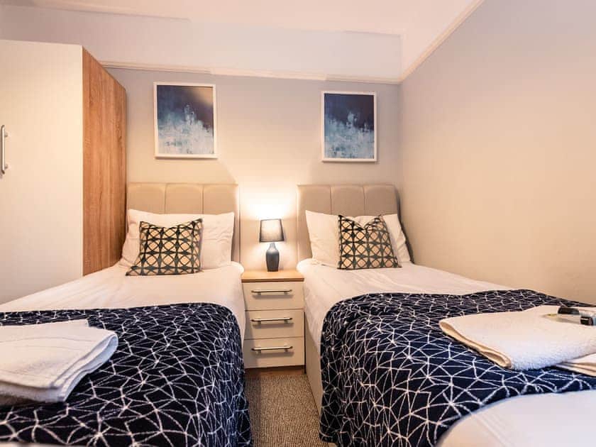 Twin bedroom | Flat 6 - Braganza Apartments, Portsmouth