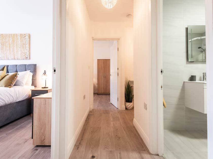 Hallway | Flat 1 - London Apartments, Southampton