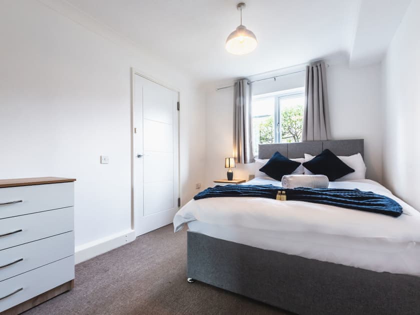 Double bedroom | Captains Court Apartment 4, Southampton