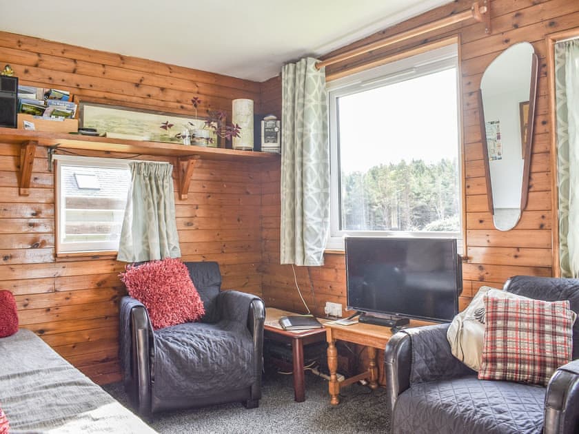 Living area | The Chalet - Mondhuie Self Catering Chalets, Nethy Bridge