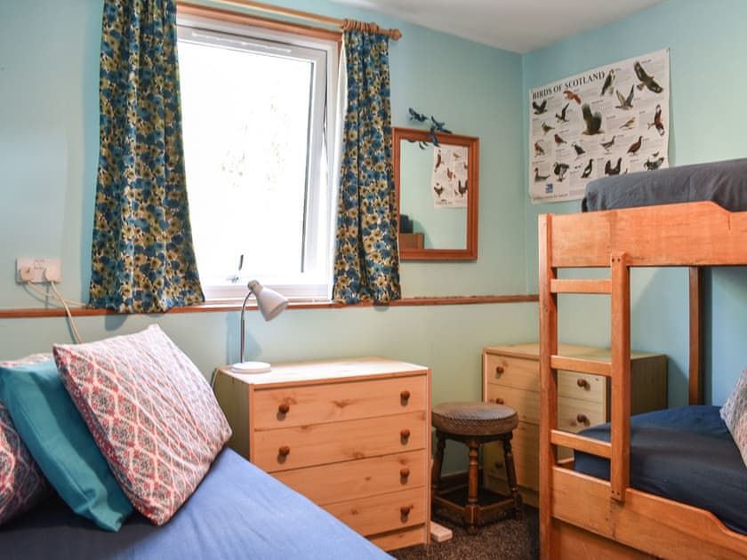 Bunk bedroom | The Chalet - Mondhuie Self Catering Chalets, Nethy Bridge