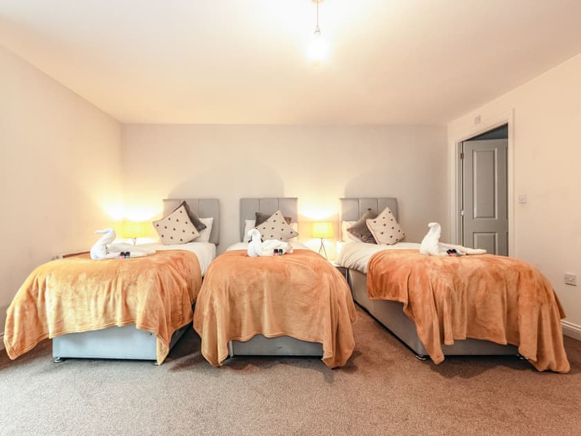 Triple bedroom | Renta Apartments 4 - 44 - Whitestar Apartments, Southampton