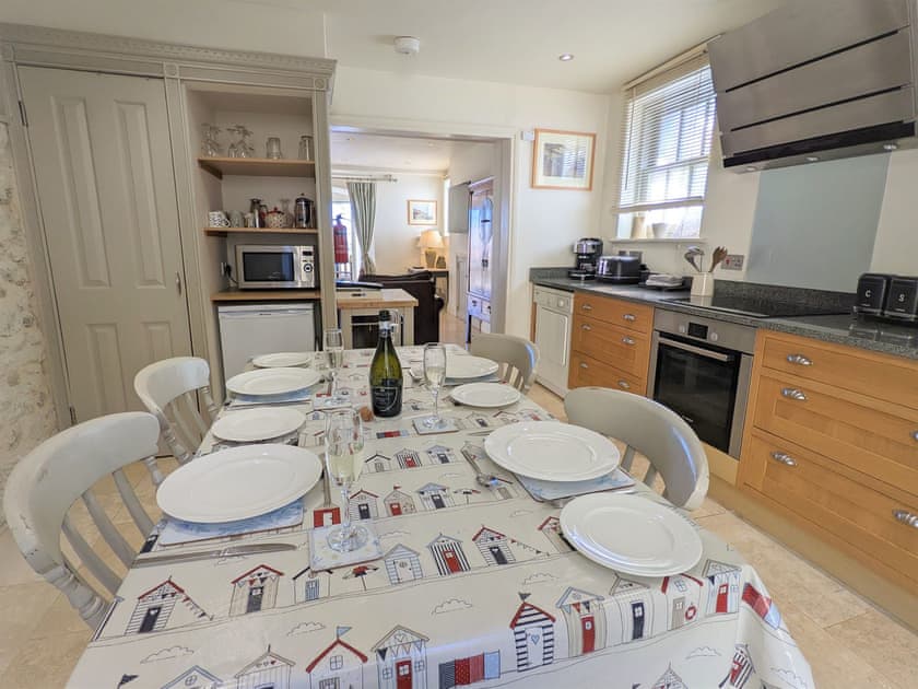 Kitchen/diner | Villa Amanti, Ventnor