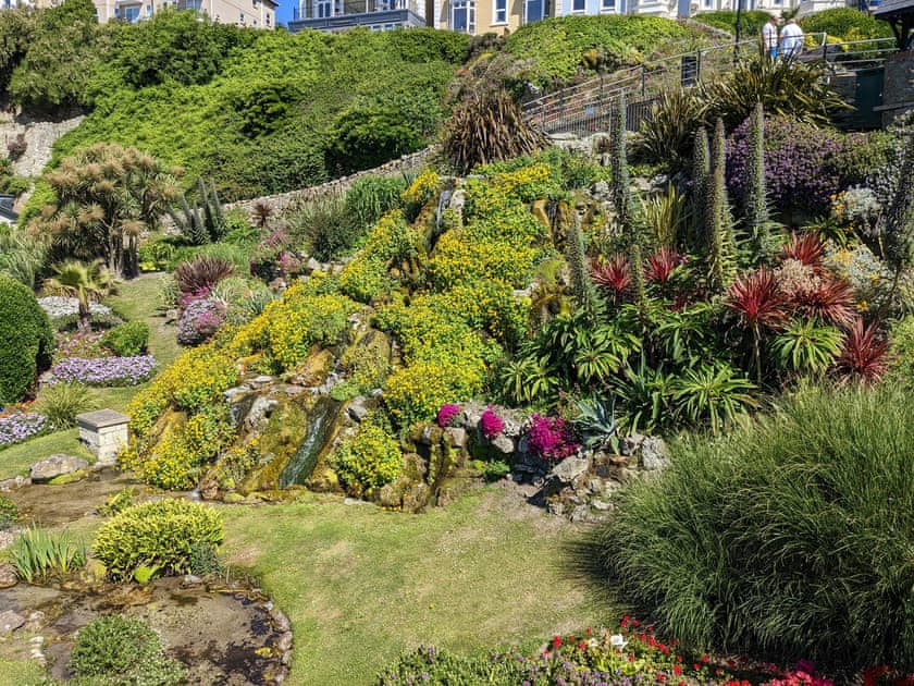 Surrounding area | Villa Amanti, Ventnor