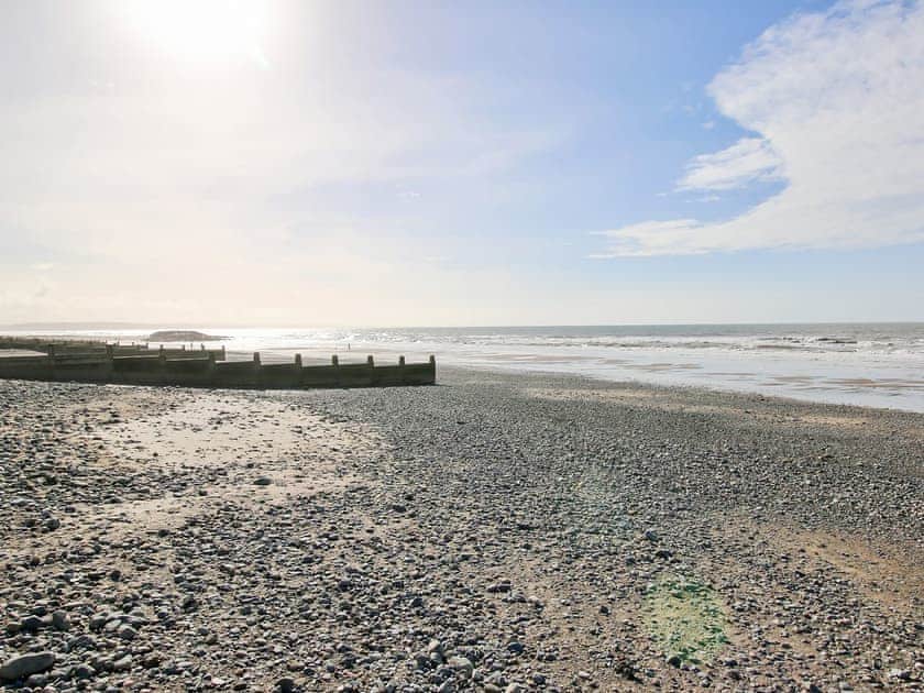 Surrounding area | Beach Front Apartment, Tywyn