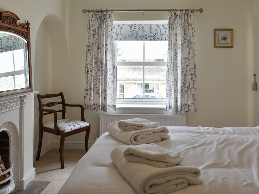 Double bedroom | North Road Cottage, Hackforth, Bedale