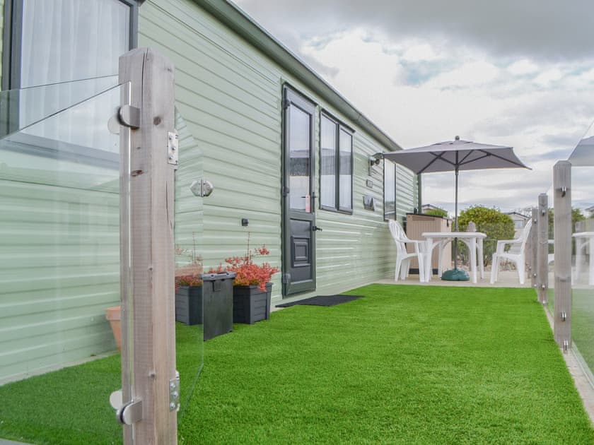 Decking | Forest Views Caravan Park- Ruan’s Roost - Forest Views Caravan Park, Moota, near Cockermouth