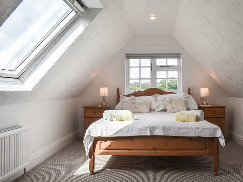 Double bedroom | The Coach House - Grange Farm Holidays, Wootton, near Ryde
