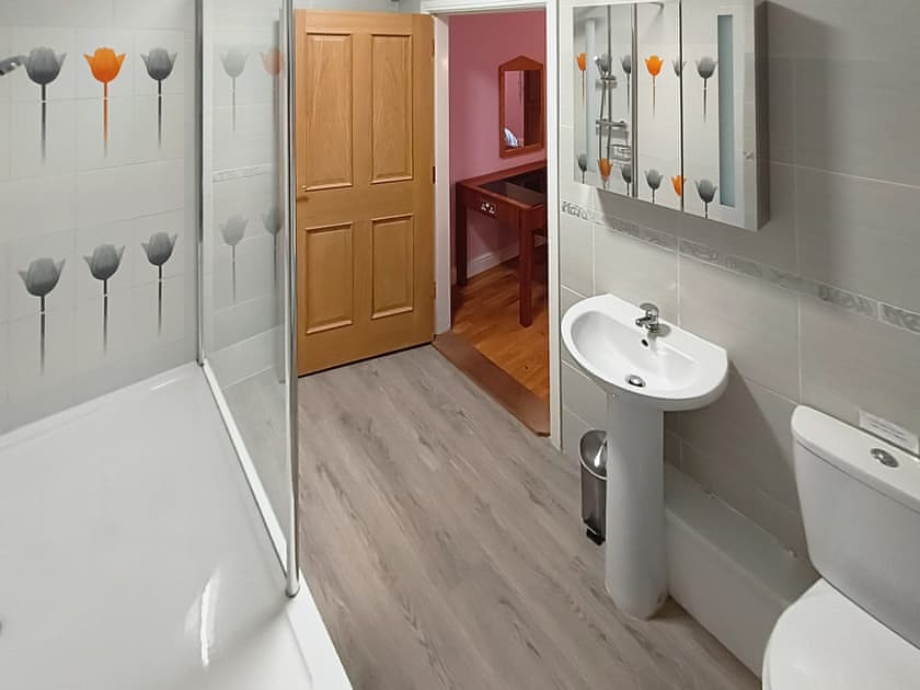 En-suite | Briar Cottage - Urswick Road Cottages, Dalton-in-Furness